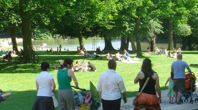 Spaziergänger im Park